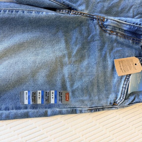 Levi's '94 Baggy Wide Leg Jeans - Picture 4 of 5